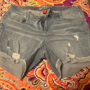 Jr plus Jean shorts
